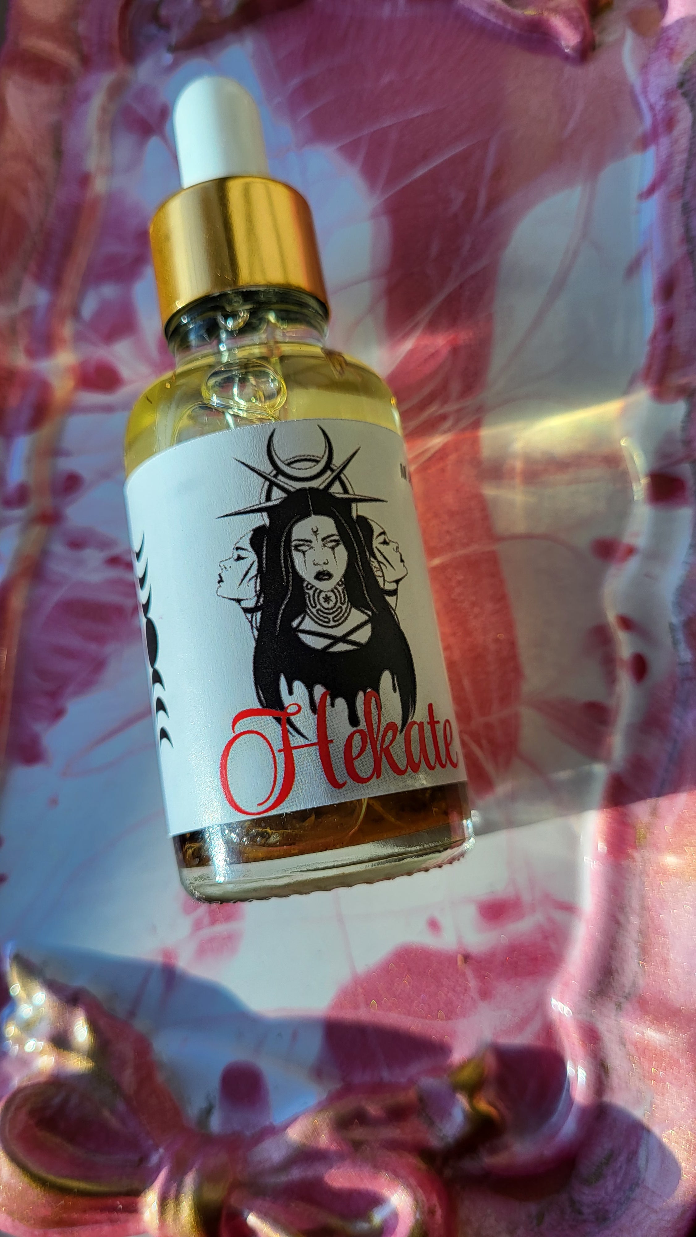 Hekate Oil